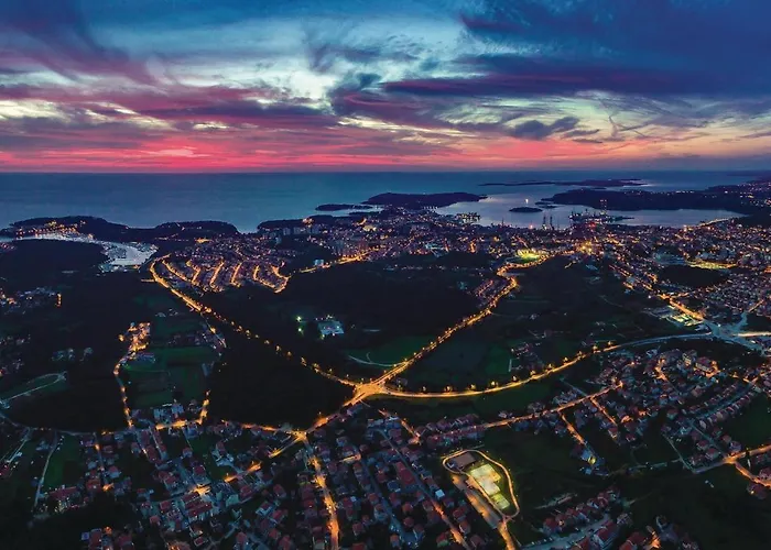 Lägenhet Cozy In With Wifi