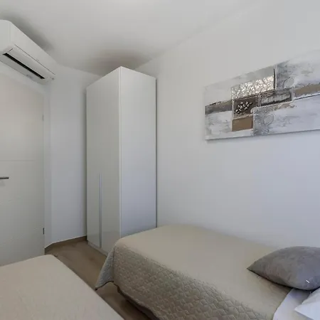 Διαμέρισμα Cozy In With Wifi *